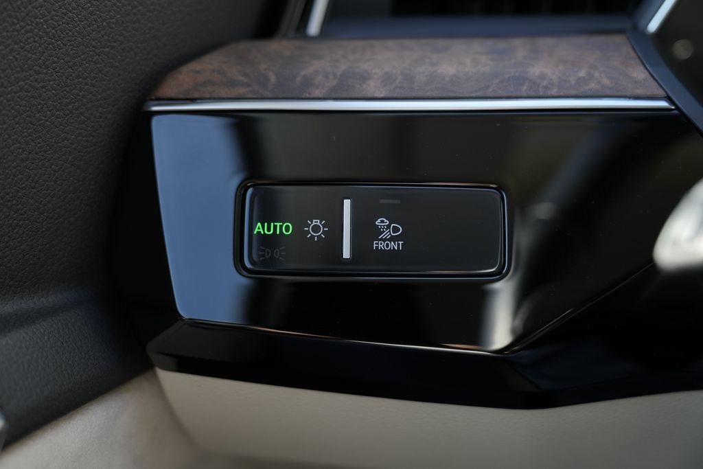 Used 2019 Audi e-tron Prestige AWD/4WD image 62