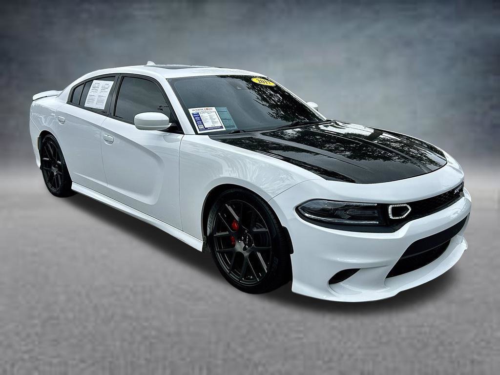 Used 2017 Dodge Charger R/T Scat Pack w/ Technology Group RWD image 3