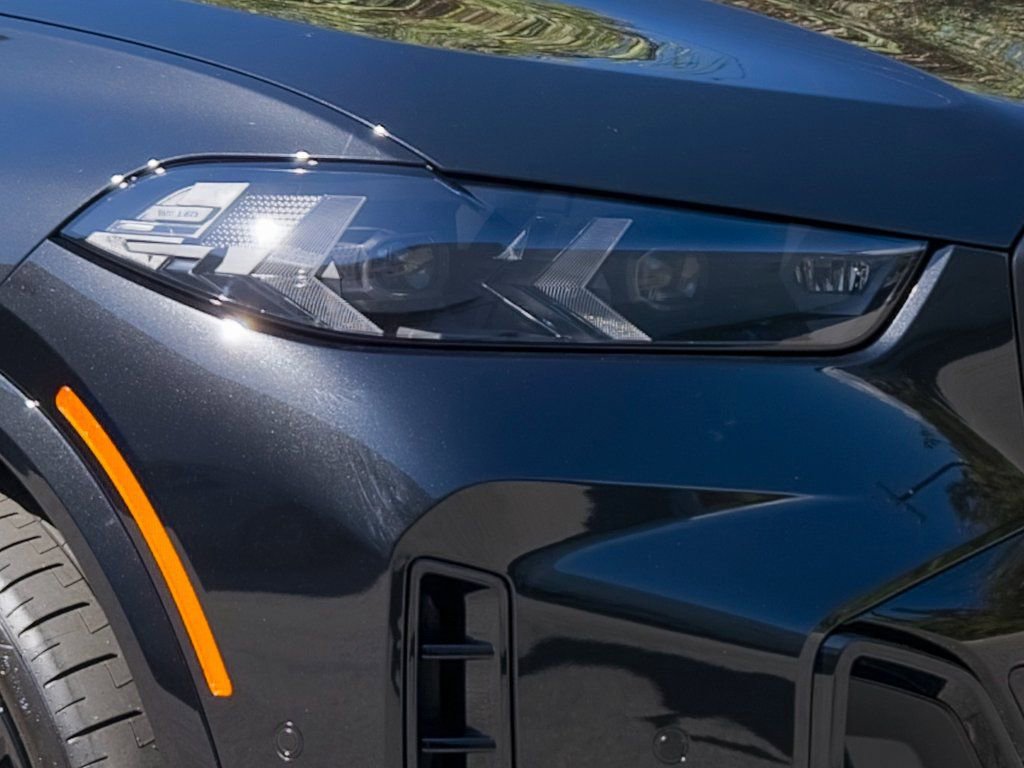 New 2026 BMW X5 M60i w/ Climate Comfort Package image 8