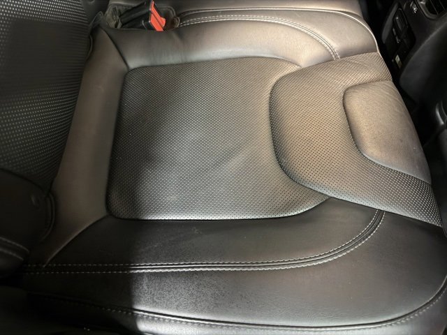 Used 2019 Jeep Cherokee Limited image 23