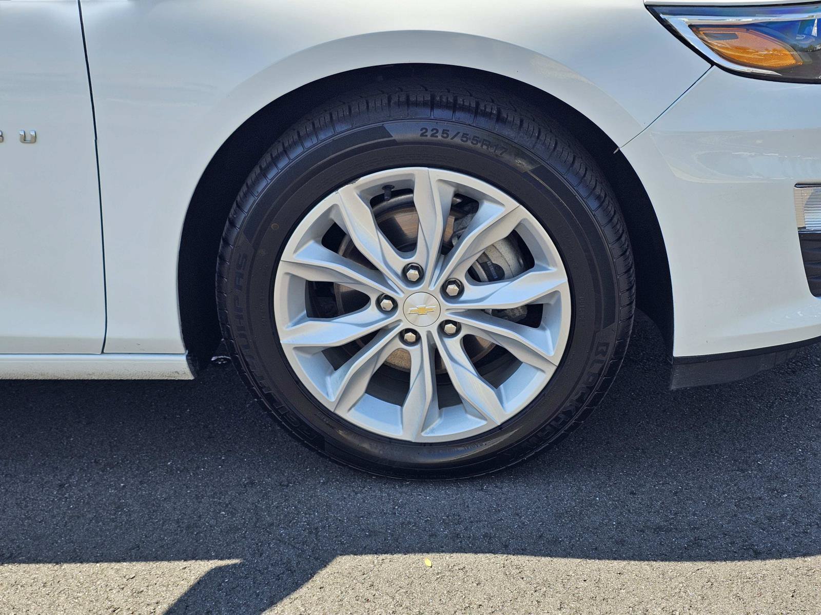 Used 2025 Chevrolet Malibu LT FWD image 7