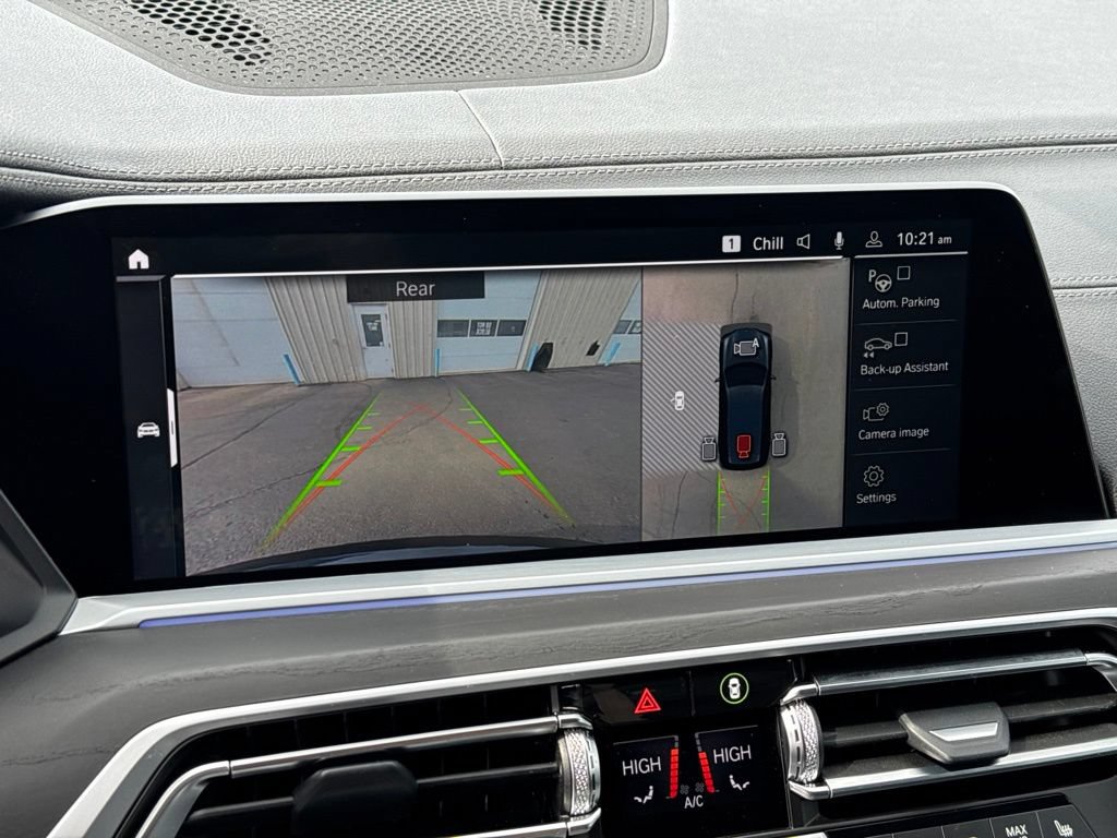 Used 2022 BMW X7 xDrive40i w/ M Sport Package AWD/4WD image 24