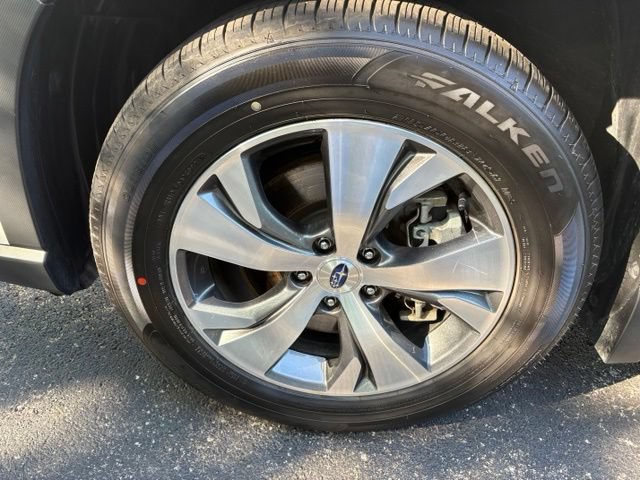 Certified 2022 Subaru Ascent Premium w/ Convenience Package AWD/4WD image 9