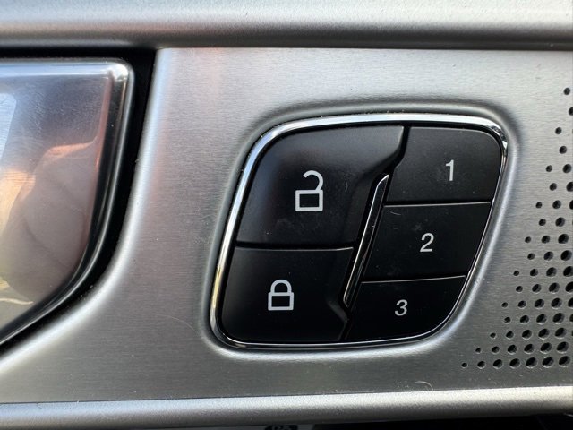 Used 2020 Ford Explorer ST w/ Premium Technology Package image 17