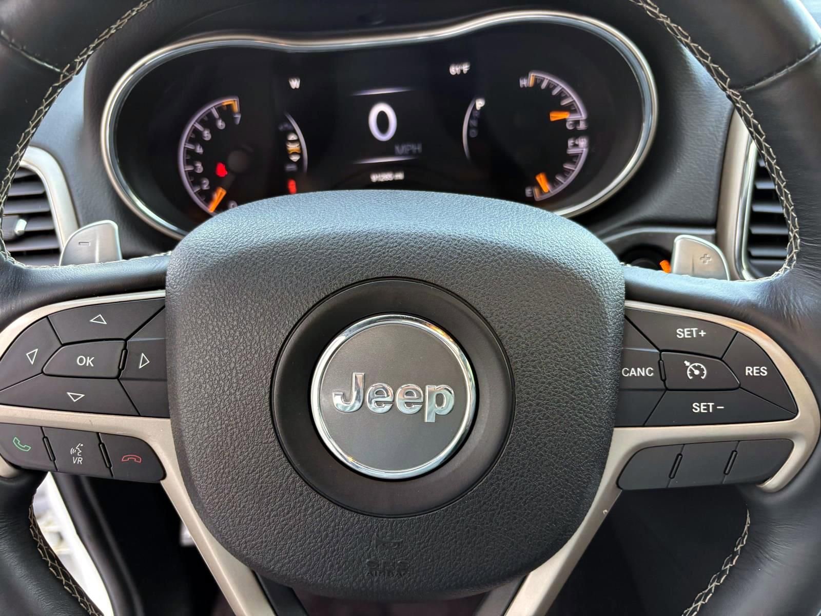 Used 2016 Jeep Grand Cherokee Limited AWD/4WD image 16