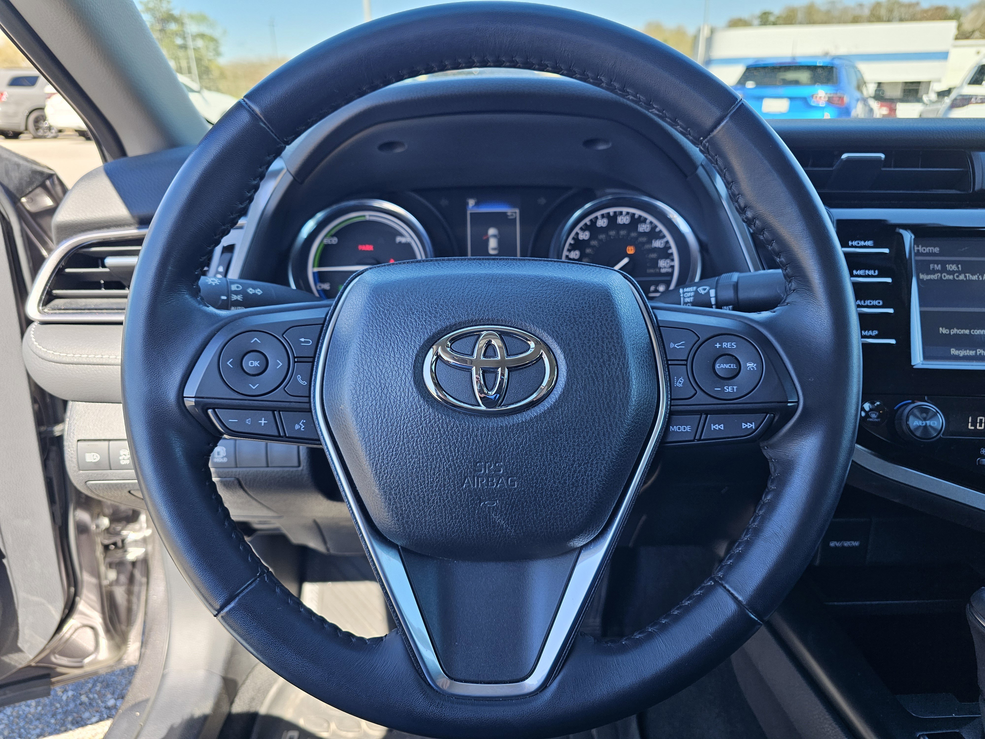 Used 2020 Toyota Camry SE image 19