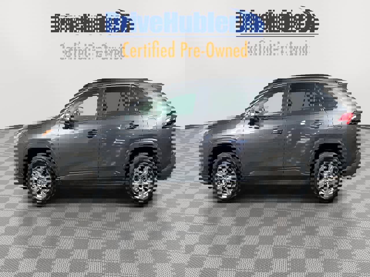 Used 2025 Toyota RAV4 XLE image 5