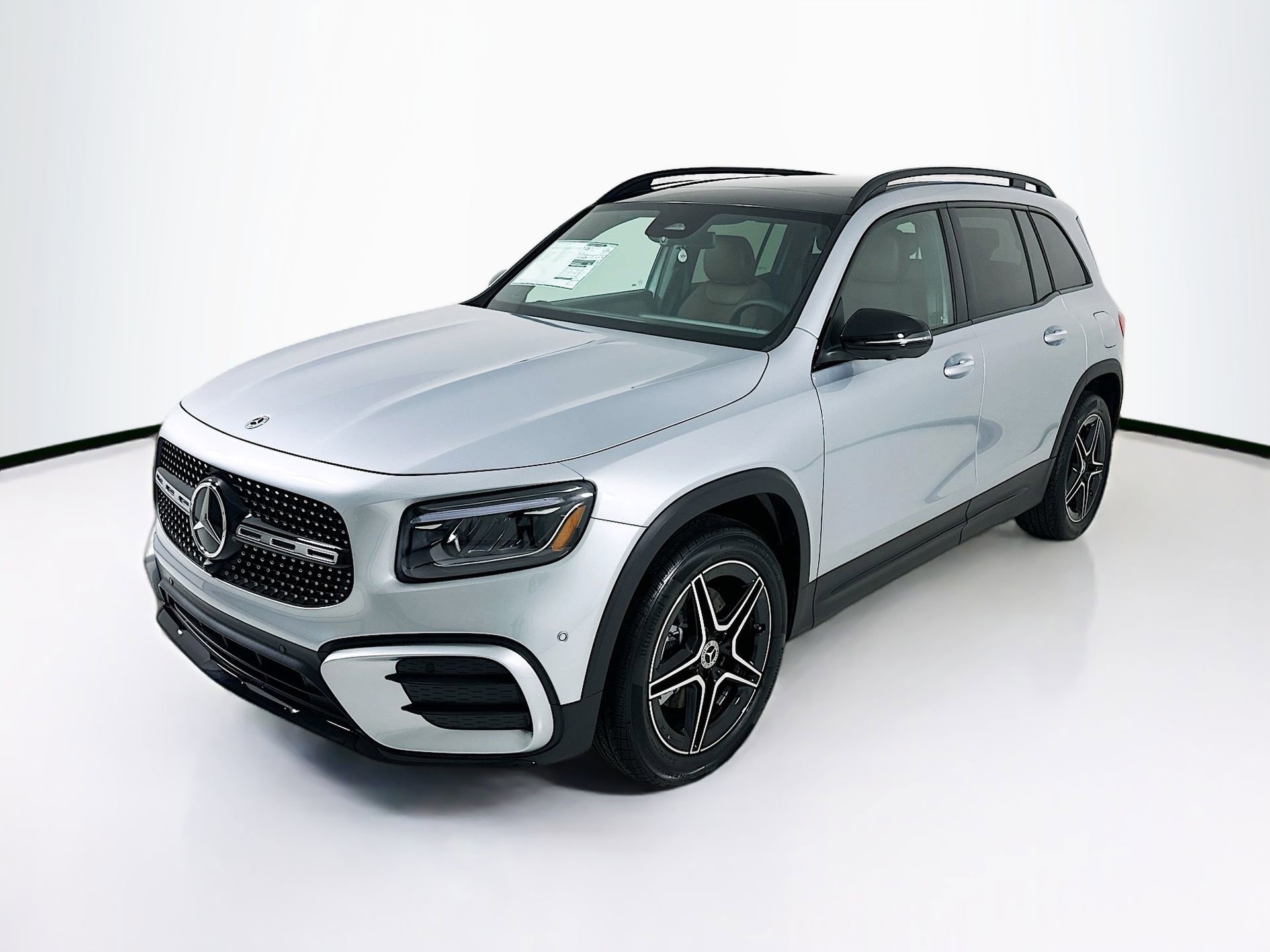 New 2026 Mercedes-Benz GLB 250 image 3