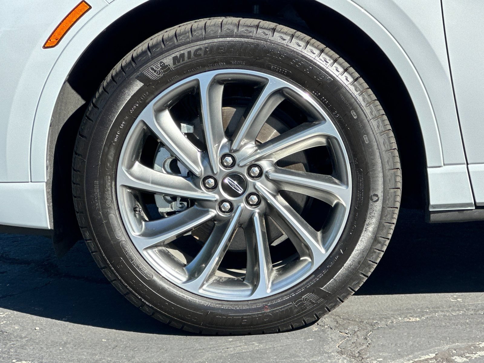 New 2026 Lincoln Corsair Grand Touring AWD/4WD image 25