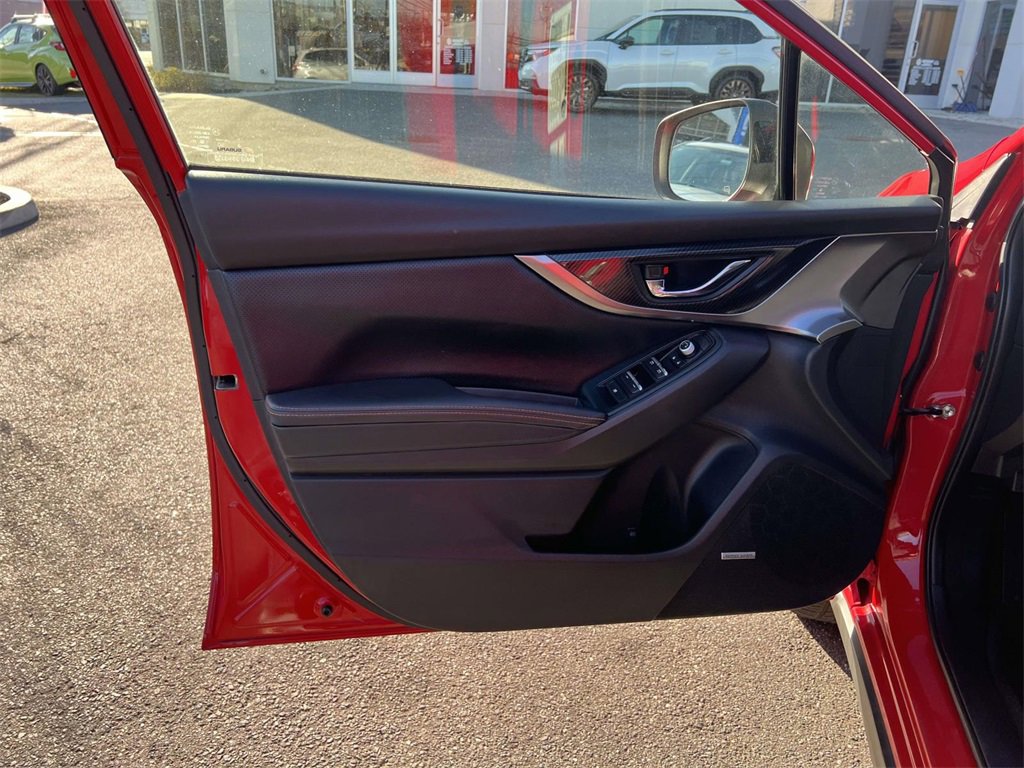 Used 2020 Subaru Crosstrek 2.0i Limited w/ Moonroof Package w/Navigation image 15