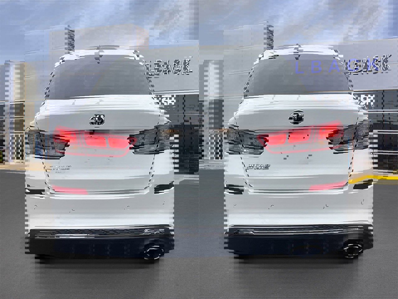 Used 2020 Kia Optima LX image 4