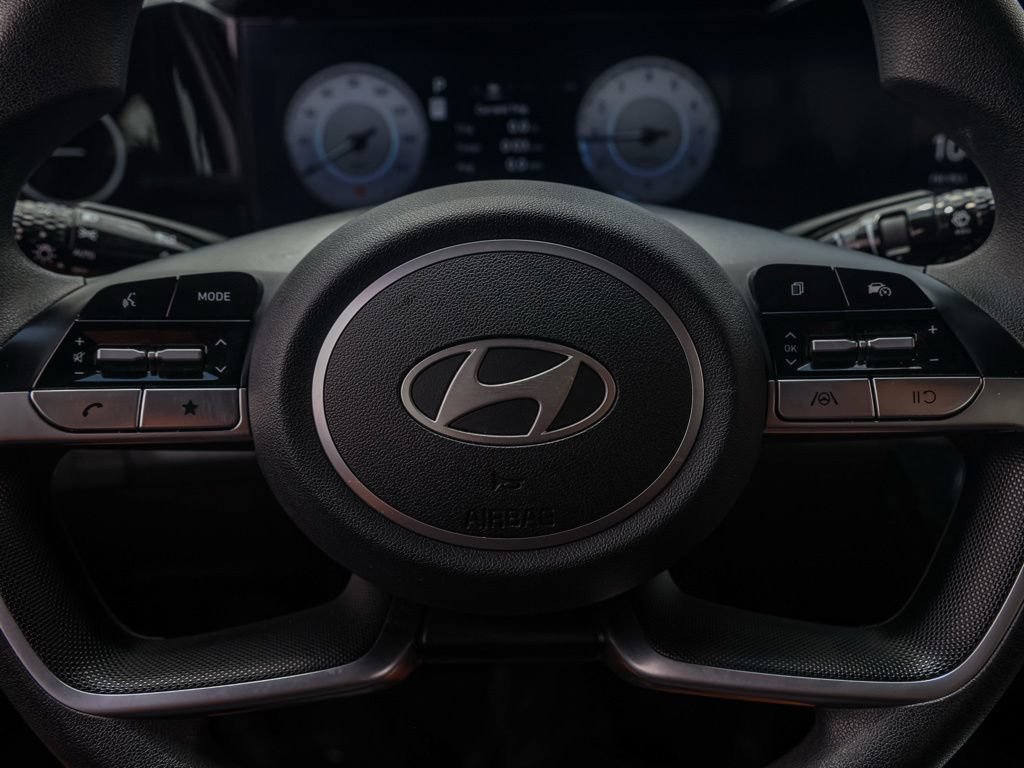 Used 2024 Hyundai Elantra SEL FWD image 24