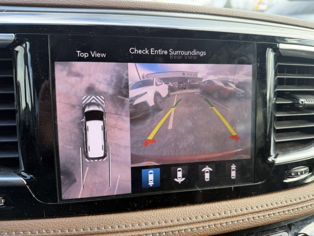 Used 2020 Chrysler Pacifica Limited w/ Advanced Safetytec Group image 11