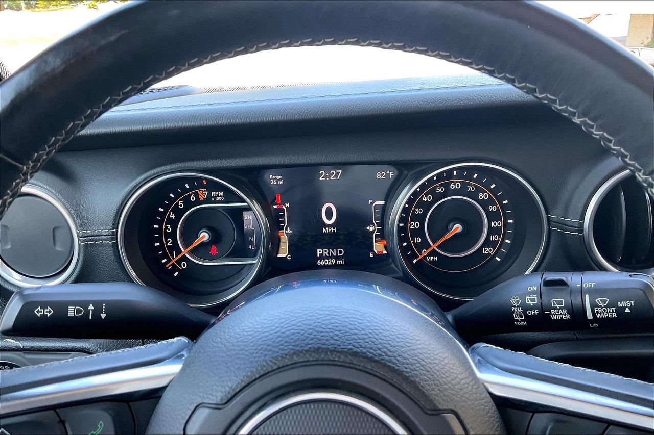 Certified 2018 Jeep Wrangler Unlimited Sahara AWD/4WD image 11