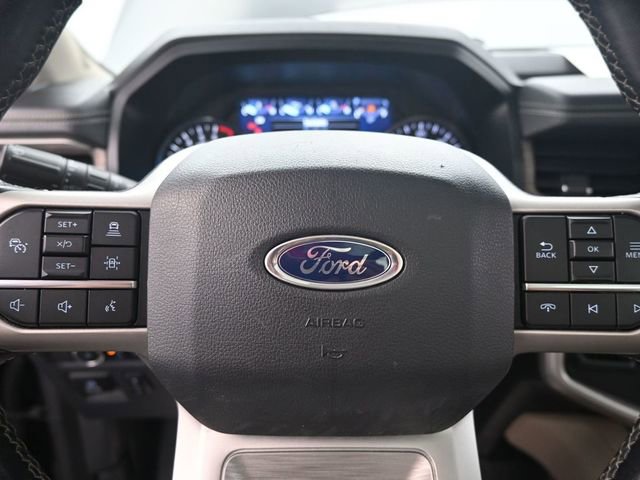 Used 2022 Ford Expedition Limited image 11