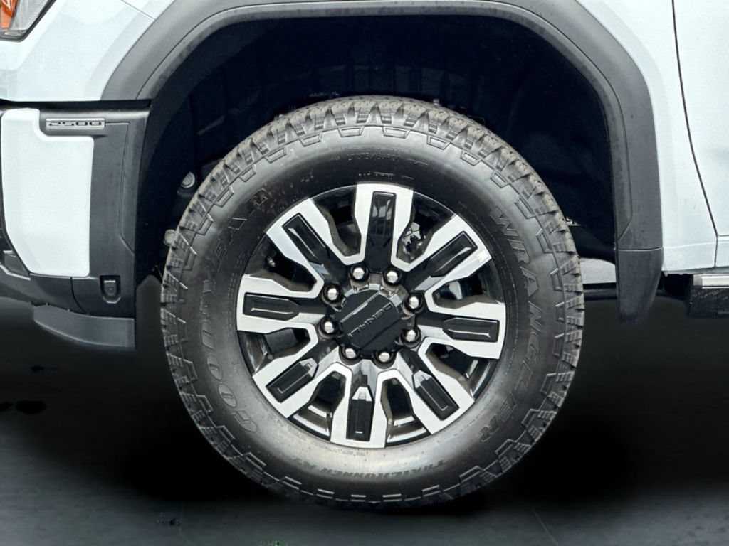 New 2026 GMC Sierra 2500 Denali Ultimate AWD/4WD image 31