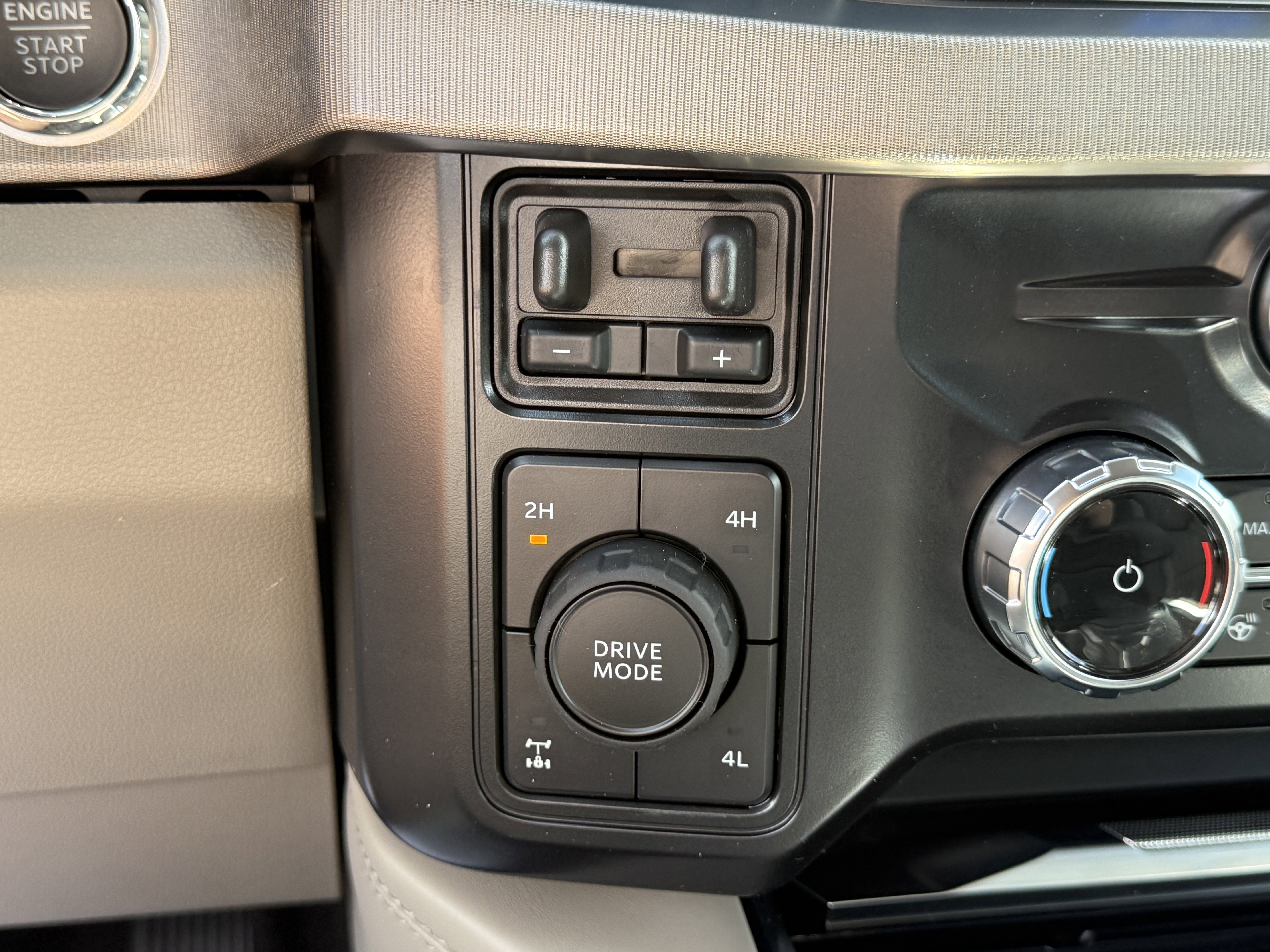New 2026 Ford F250 Platinum image 24