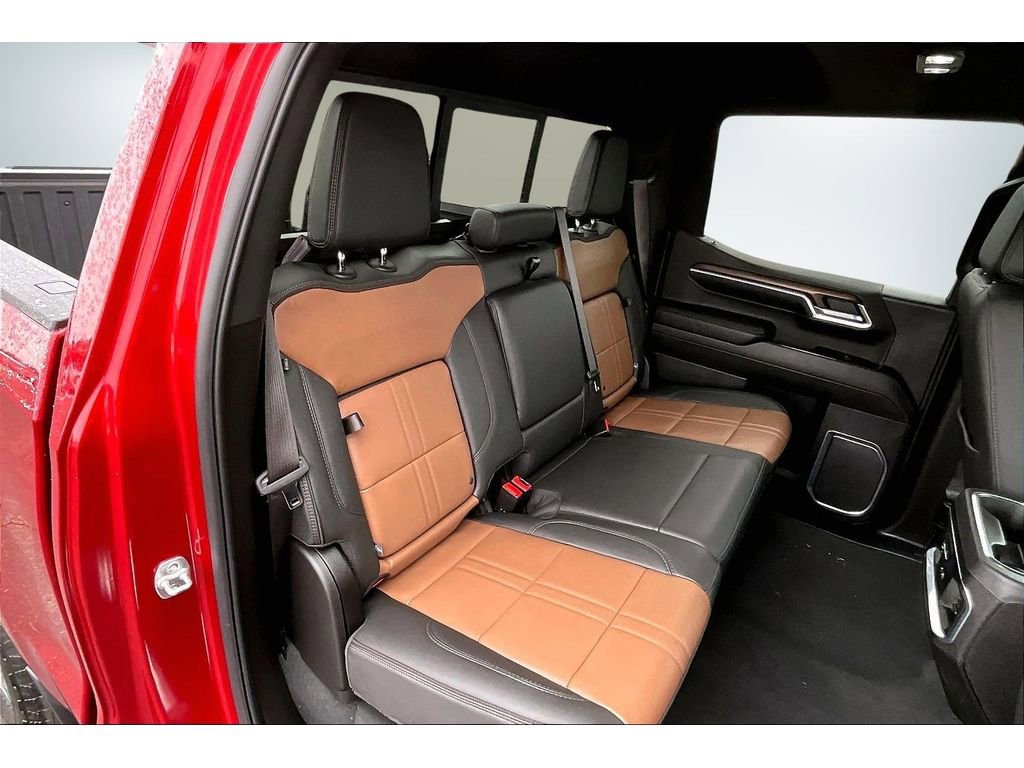 Used 2025 Chevrolet Silverado 1500 High Country w/ Technology Package image 26