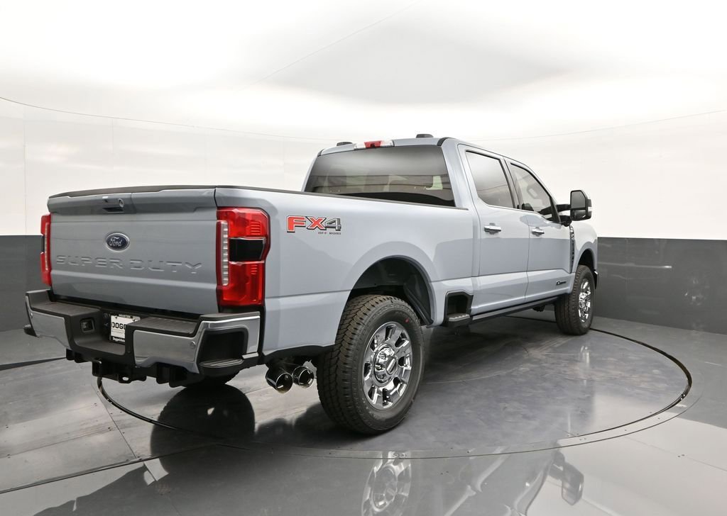 New 2026 Ford F250 Lariat w/ Chrome Package image 11