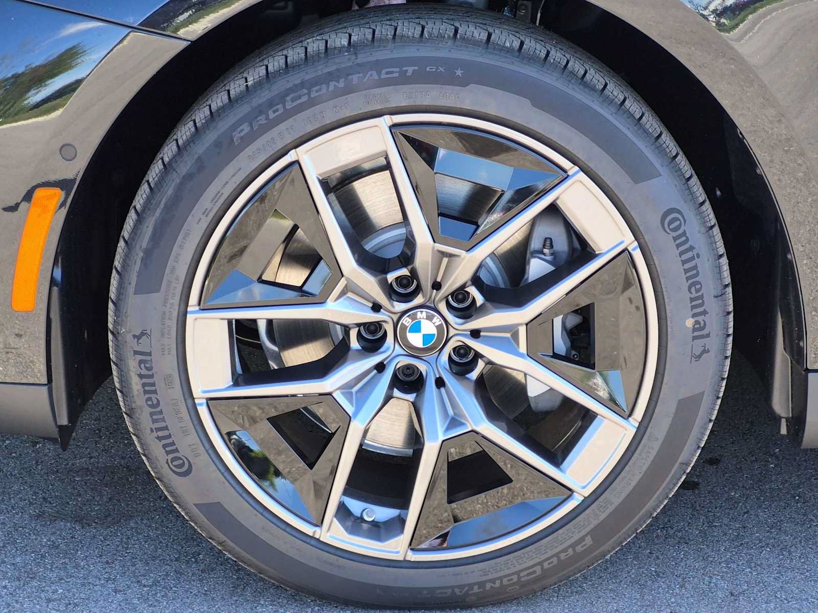 New 2027 BMW 530i xDrive AWD/4WD image 13