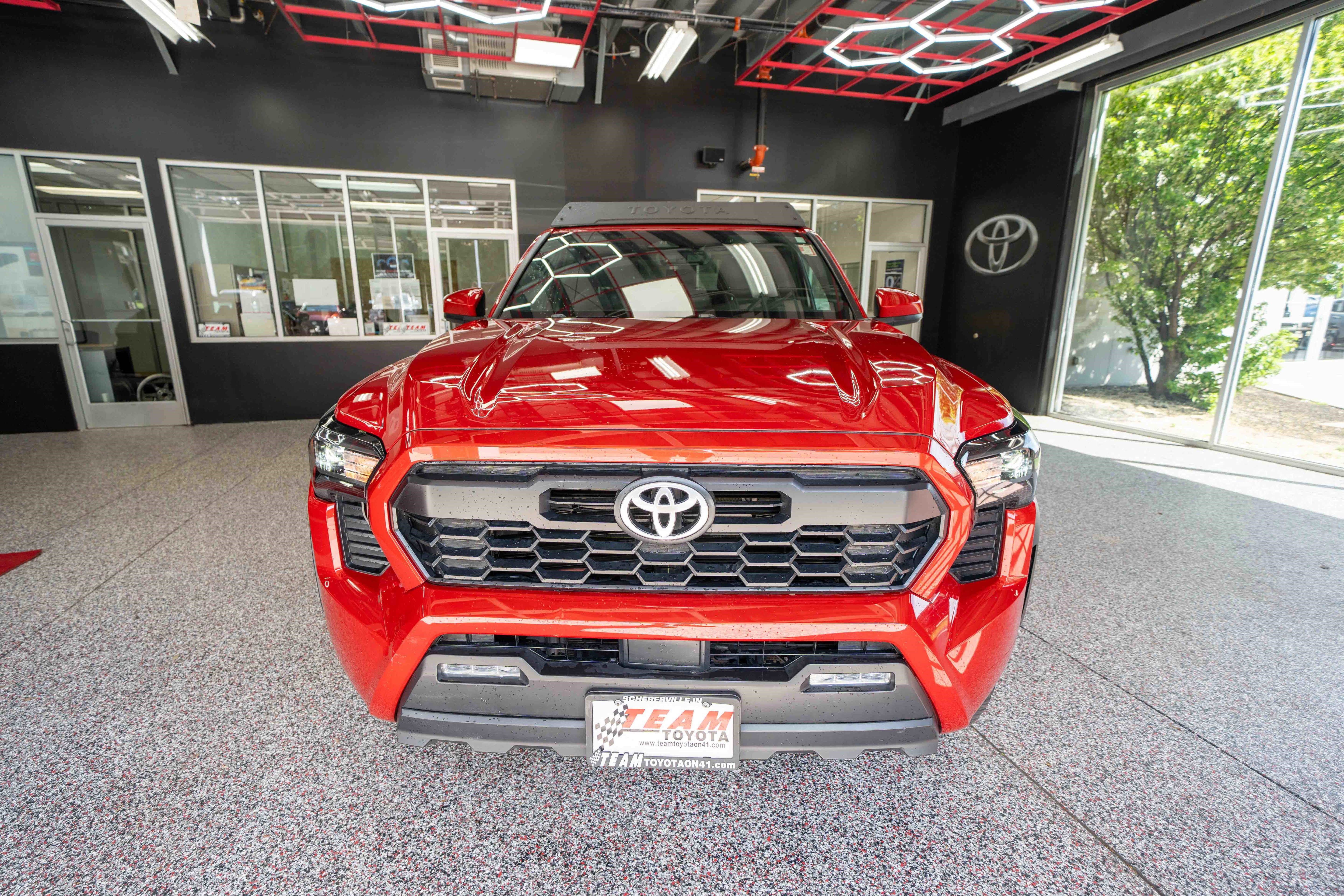 Used 2024 Toyota Tacoma TRD Off-Road AWD/4WD image 6