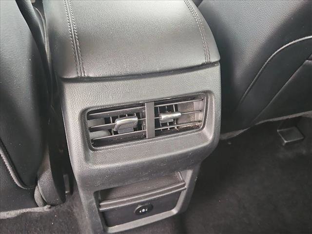 Used 2022 Ford Edge SEL image 17