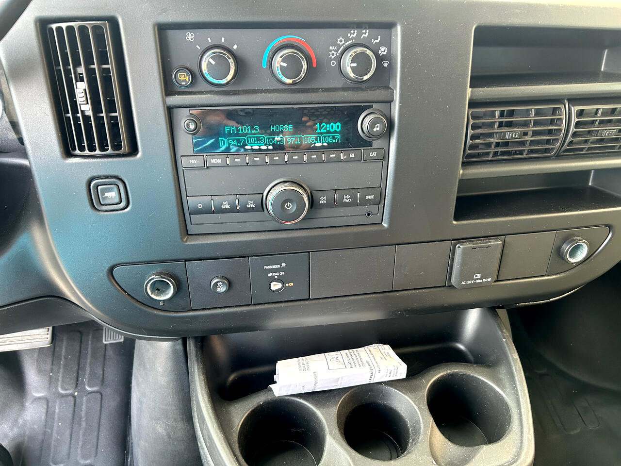 Used 2022 GMC Savana 2500 G2500 Cargo w/ Driver Convenience Package image 12