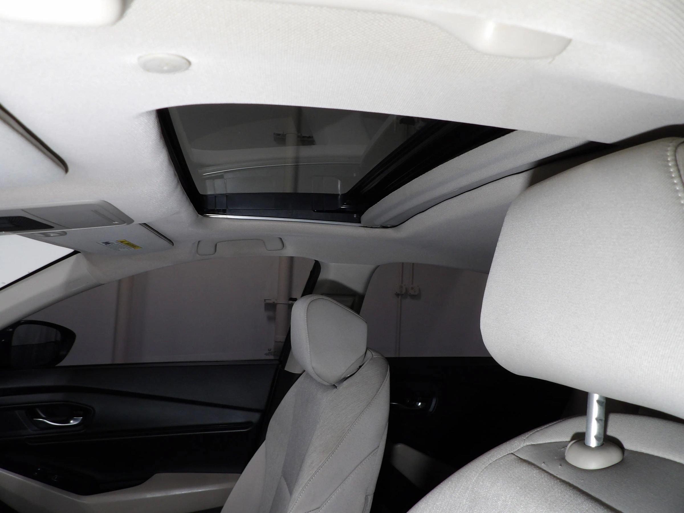 Used 2023 Honda Accord EX image 11