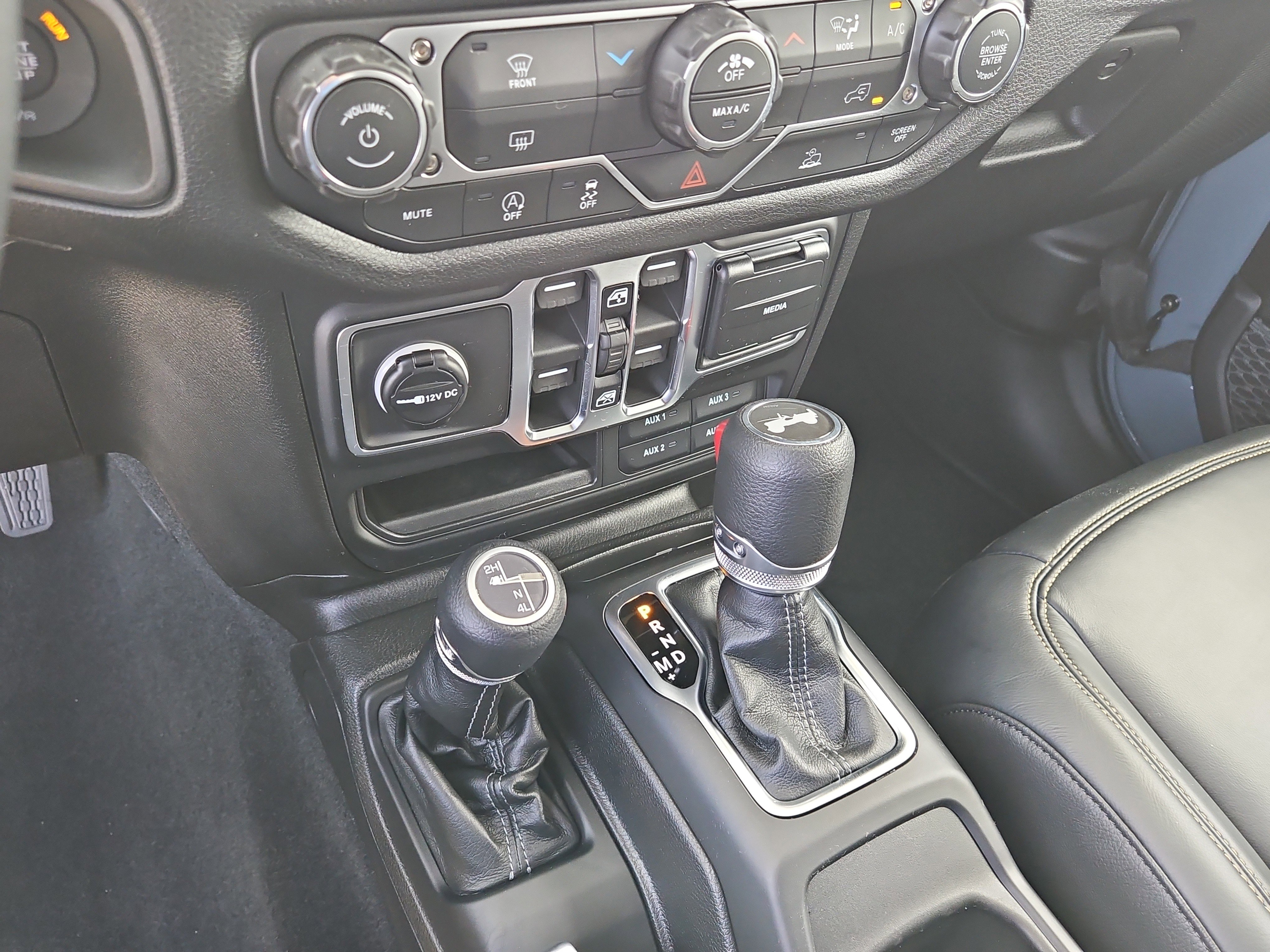 New 2026 Jeep Wrangler Sport S image 19