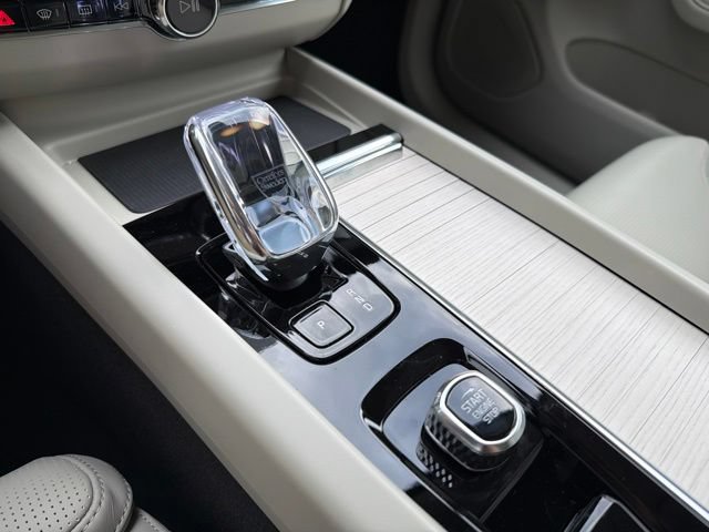 New 2027 Volvo XC60 B5 Ultra AWD/4WD image 20