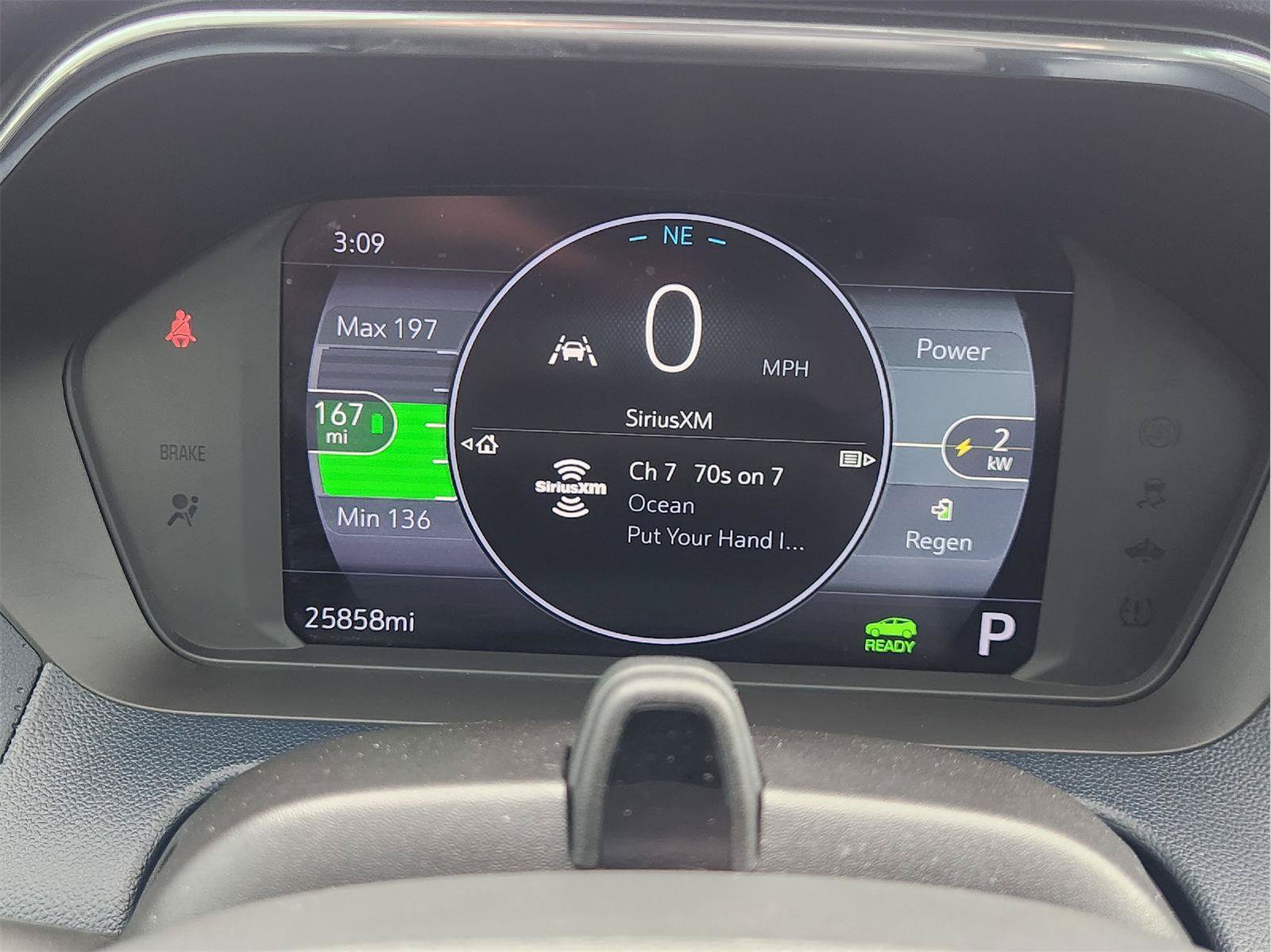 Certified 2023 Chevrolet Bolt EUV Premier w/ Super Cruise Package FWD image 16