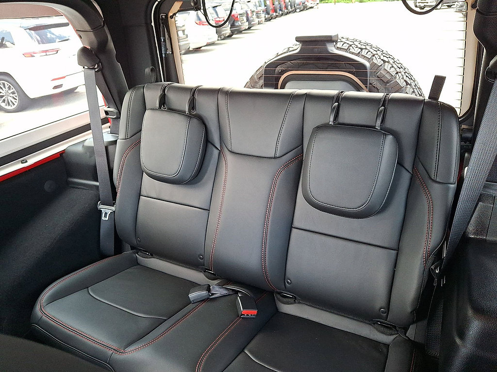 Certified 2025 Jeep Wrangler Rubicon AWD/4WD image 20