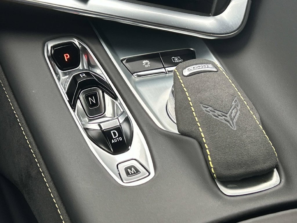 Used 2021 Chevrolet Corvette Stingray Premium Cpe w/ Z51 Performance Package RWD image 25