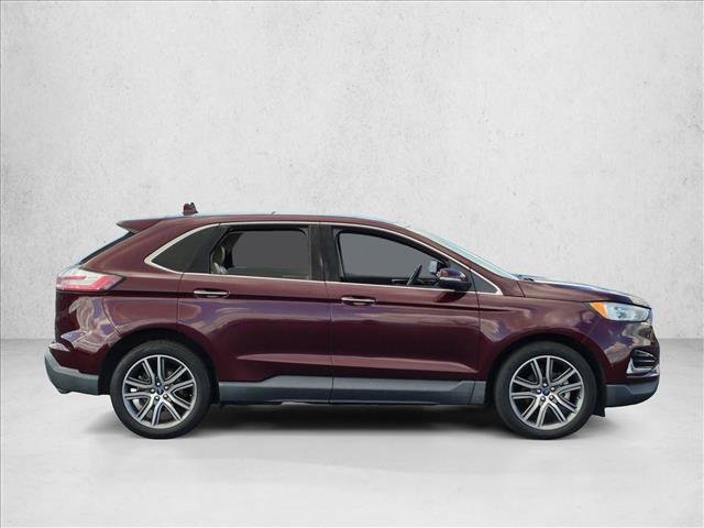 Used 2019 Ford Edge Titanium FWD image 4