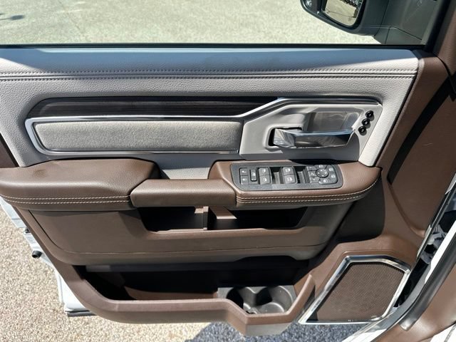 New 2027 RAM 3500 Laramie AWD/4WD image 30