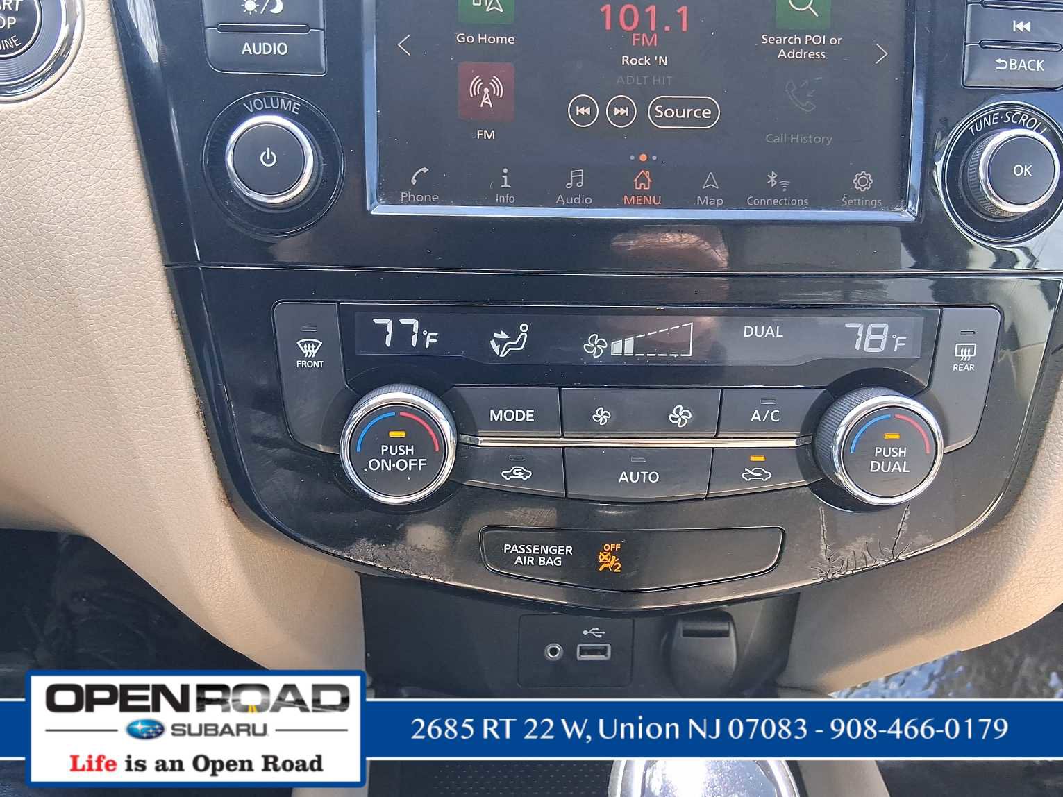 Used 2018 Nissan Rogue SV w/ Sun & Sound Touring Package image 24
