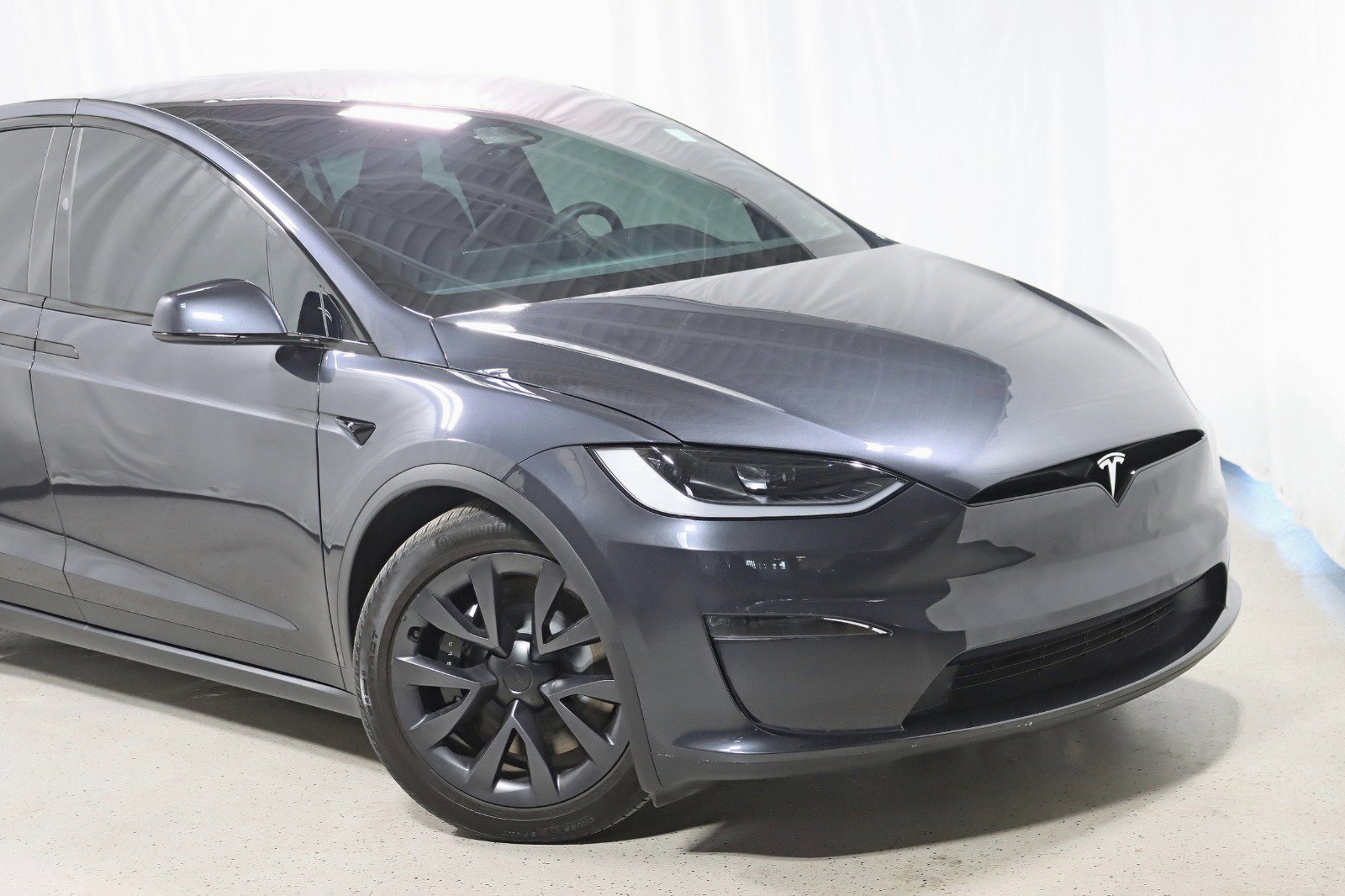 Used 2024 Tesla Model X image 2