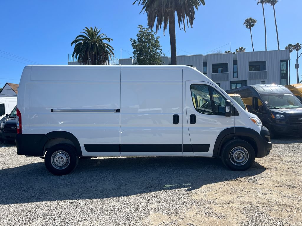 Used 2025 RAM ProMaster 2500 w/ Convenience Group FWD image 4