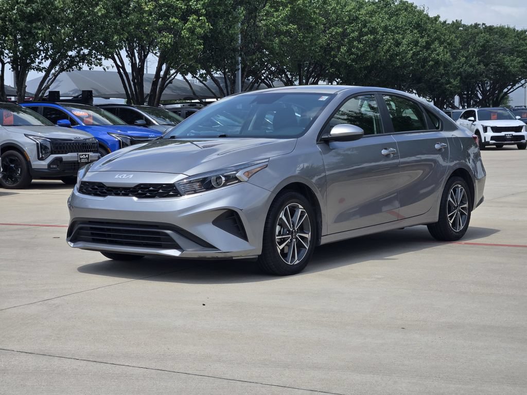 Certified 2024 Kia Forte LXS FWD image 2