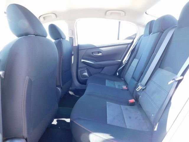 Used 2025 Nissan Sentra SR image 17