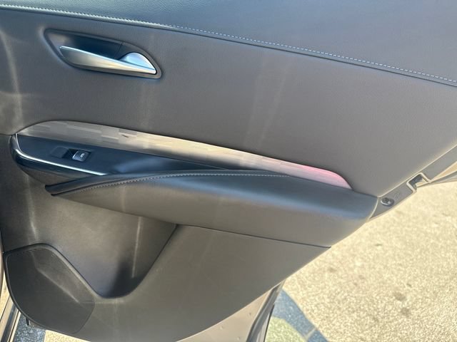 Used 2025 Cadillac XT4 Premium Luxury AWD/4WD image 33