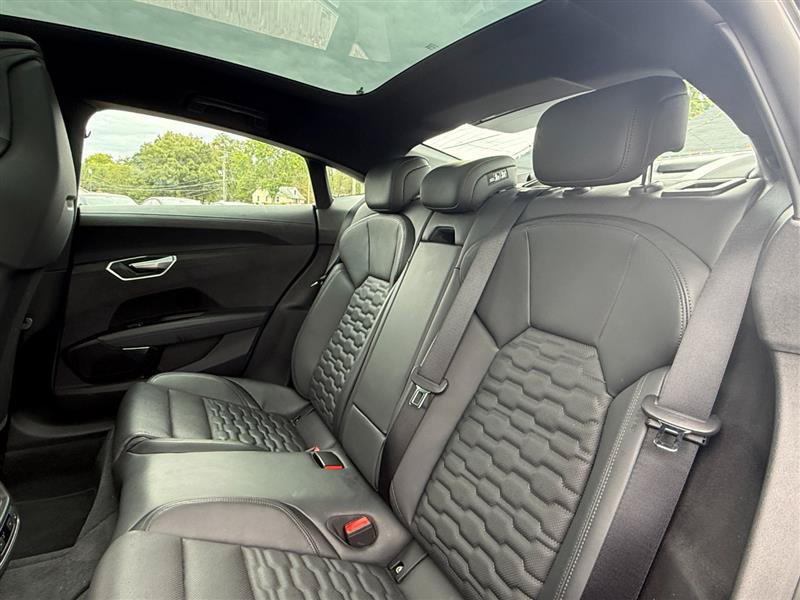 Used 2023 Audi e-tron GT Premium Plus w/ Performance Package AWD/4WD image 16