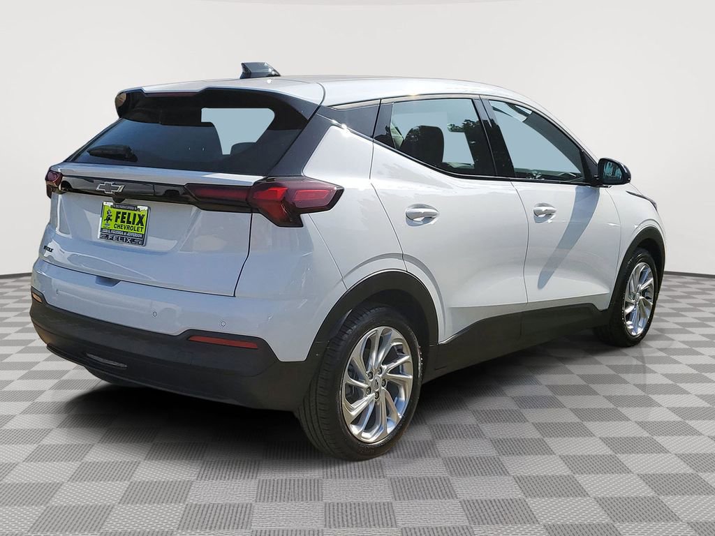 New 2027 Chevrolet Bolt LT w/ Comfort Package image 3