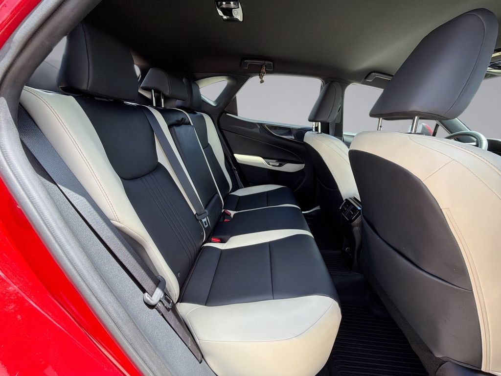 Used 2023 Lexus NX 250 FWD w/ Towing Package (2000 Lbs) image 17