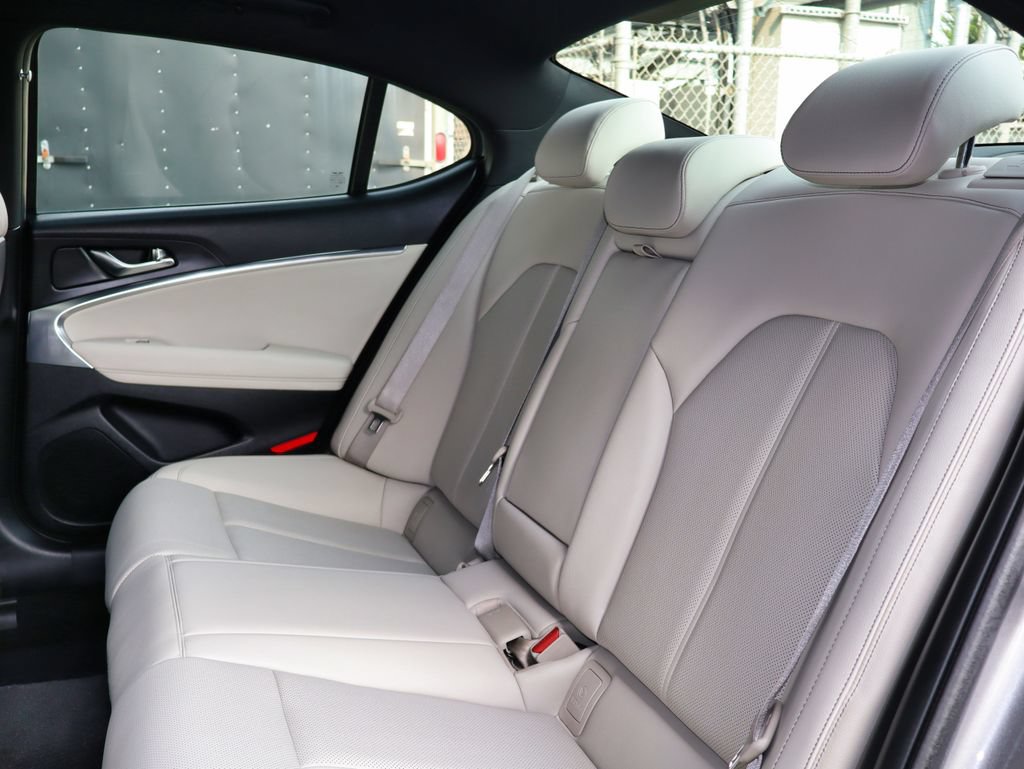 Used 2025 Genesis G70 2.5T AWD/4WD image 41