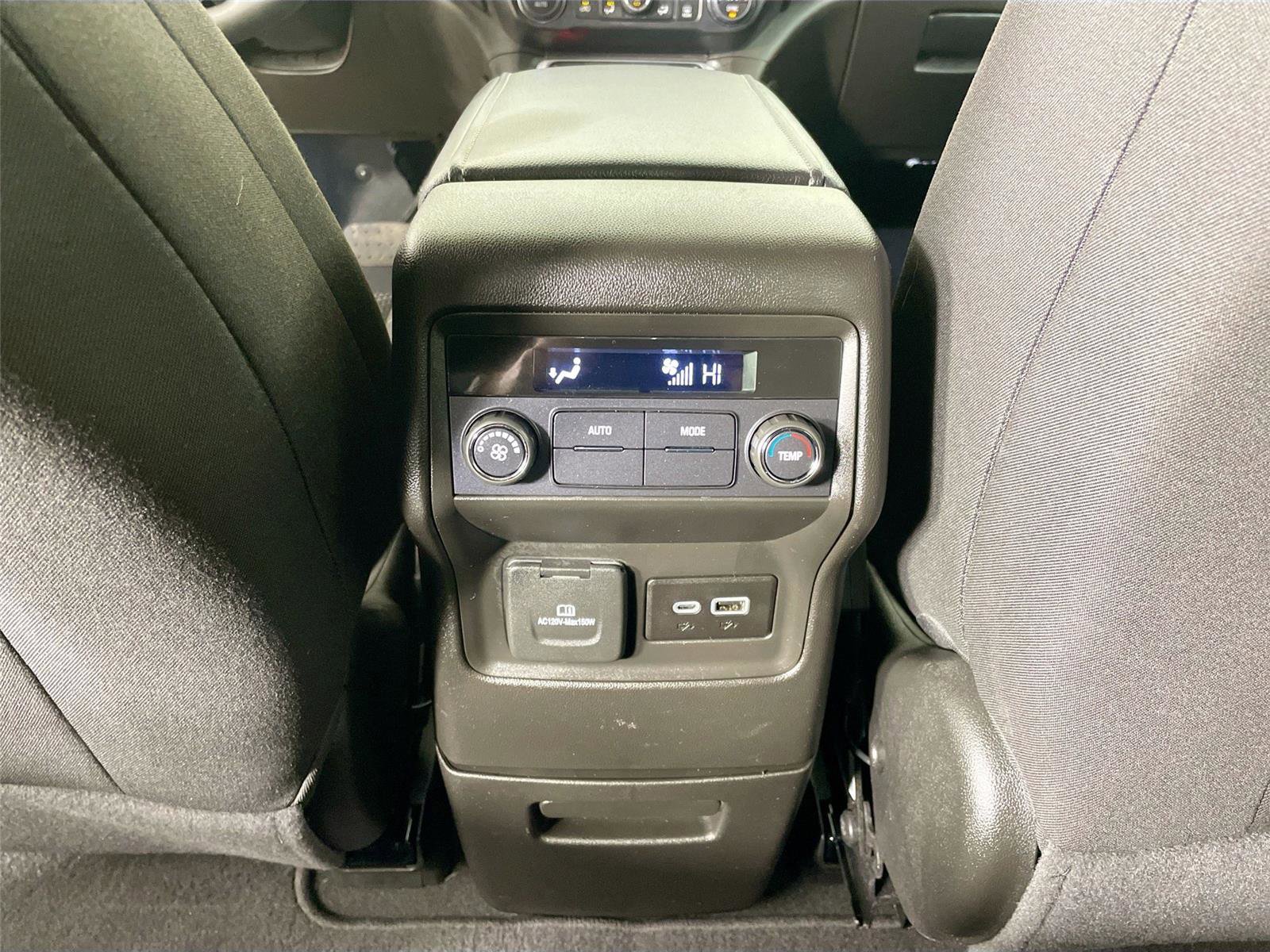 Used 2023 GMC Acadia SLE w/ Driver Convenience Package image 23