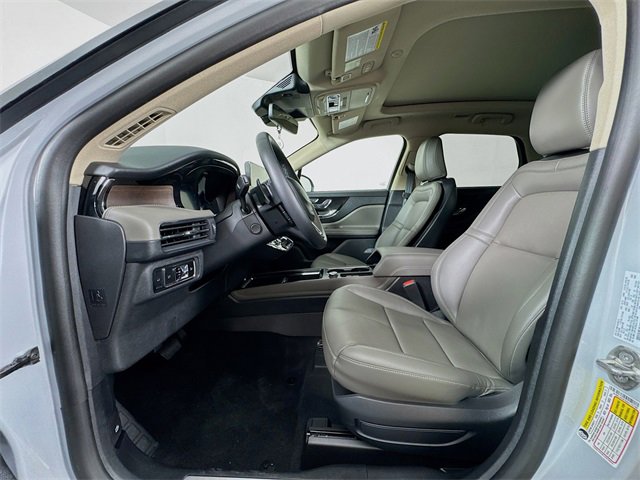 Used 2025 Lincoln Corsair Reserve w/ Equipment Group 202A image 41