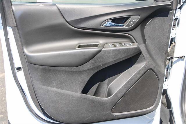 Used 2023 Chevrolet Equinox LT image 19