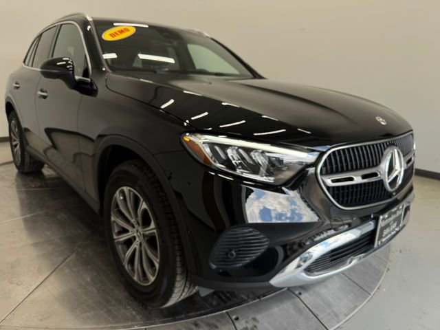 New 2026 Mercedes-Benz GLC 300 image 1