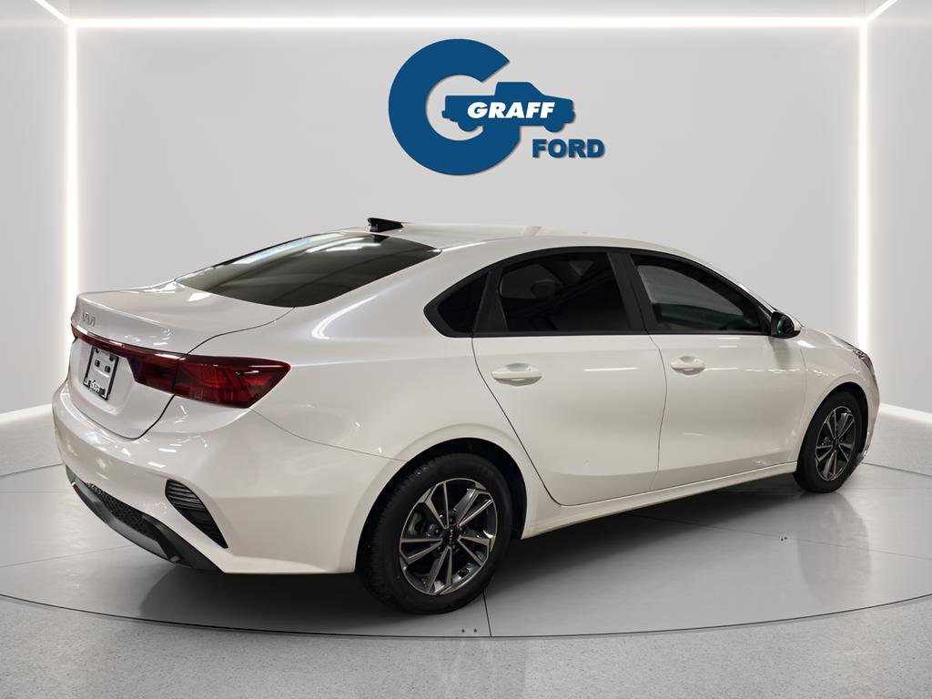 Used 2024 Kia Forte LXS FWD image 7